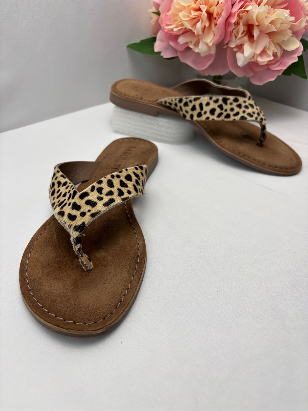 Lazamani Women's 40/US8 Pony Hair Leopard Print Thong Sandals #716